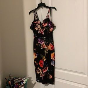Great condition. 3/4 length cocktail dress